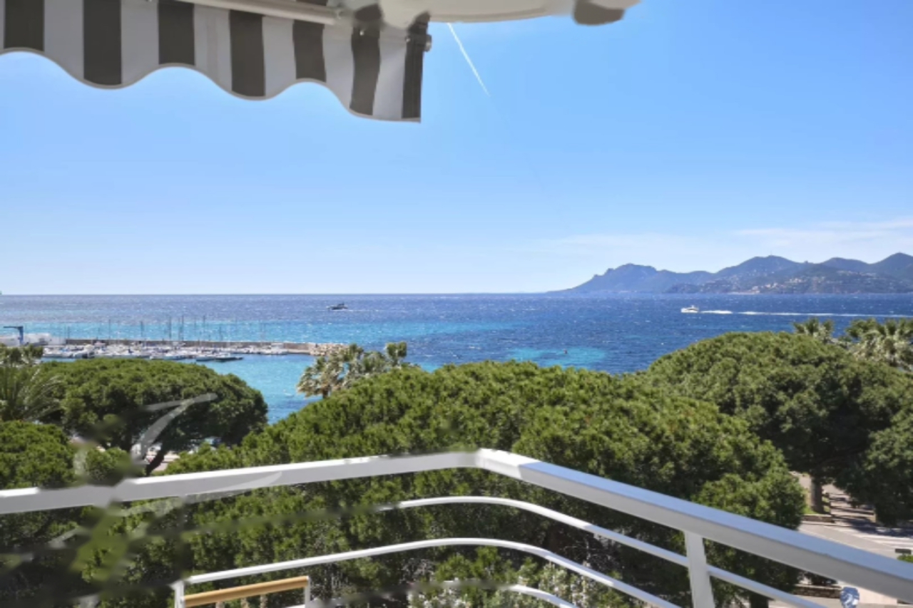 Квартира в Каннах, Франция, 108 м² - фото 1