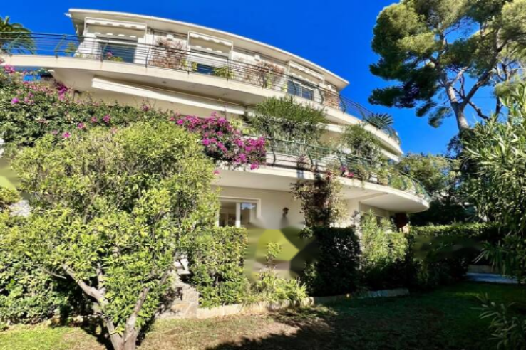 Квартира в Каннах, Франция, 109 м² - фото 1