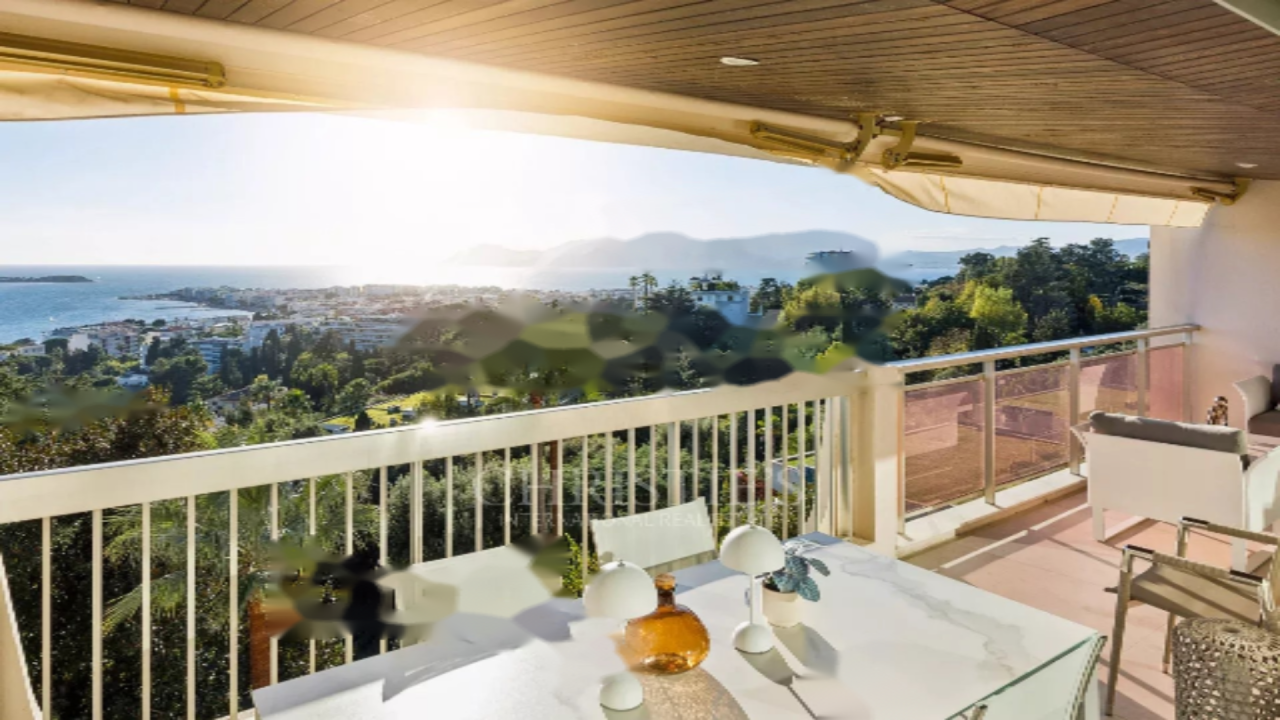 Квартира в Каннах, Франция, 110 м² - фото 1