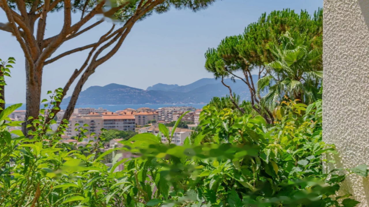 Квартира в Каннах, Франция, 195 м² - фото 2