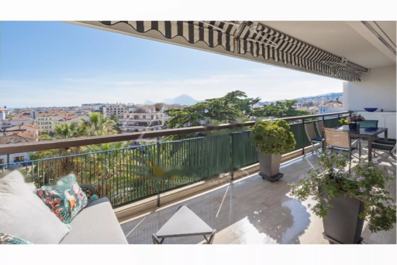 Квартира в Каннах, Франция, 104 м² - фото 2