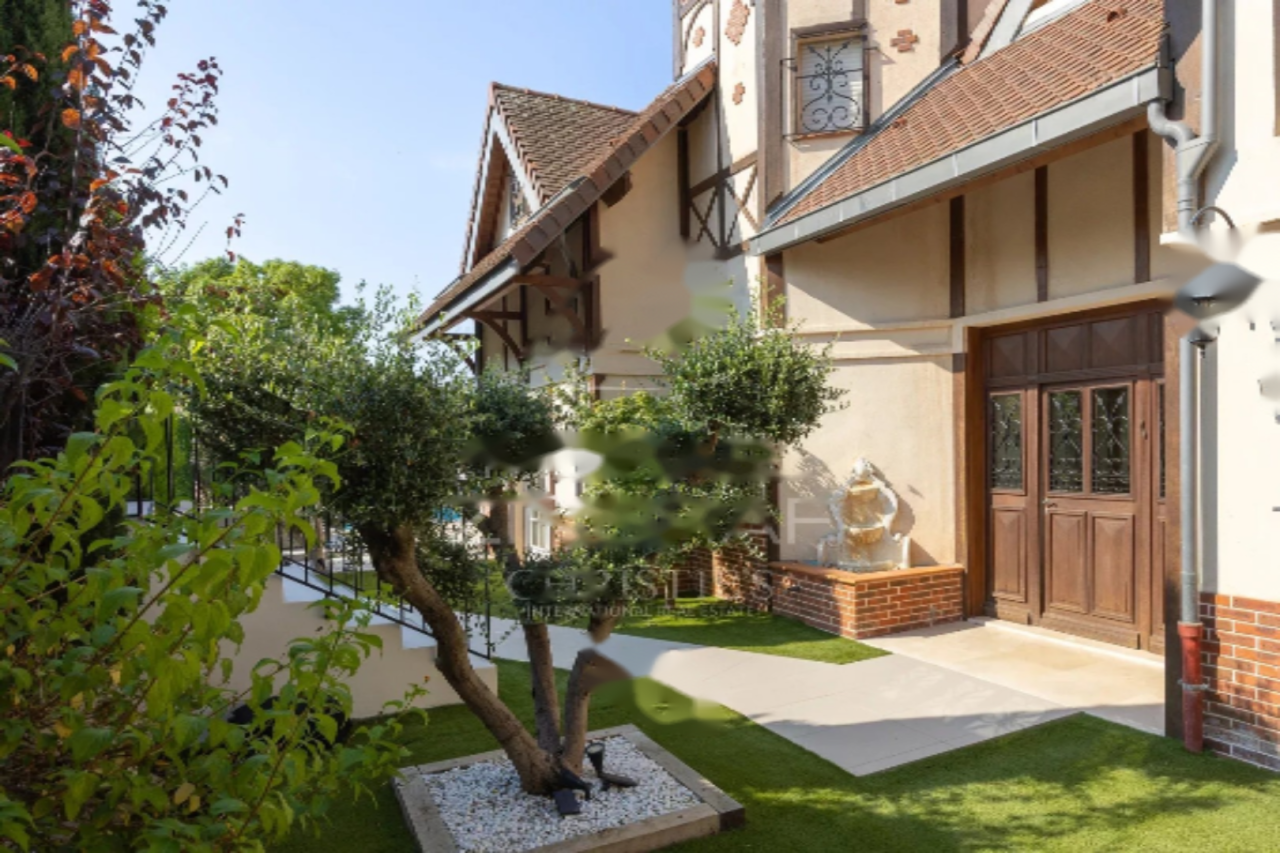 Квартира в Каннах, Франция, 250 м² - фото 2