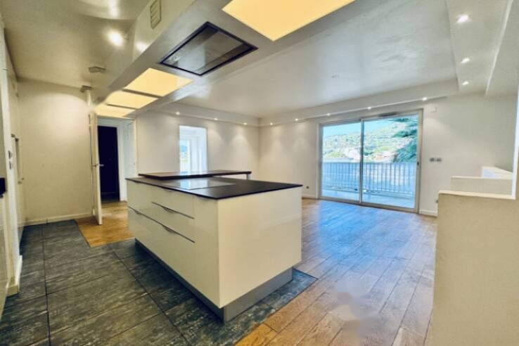 Квартира в Каннах, Франция, 137 м² - фото 2