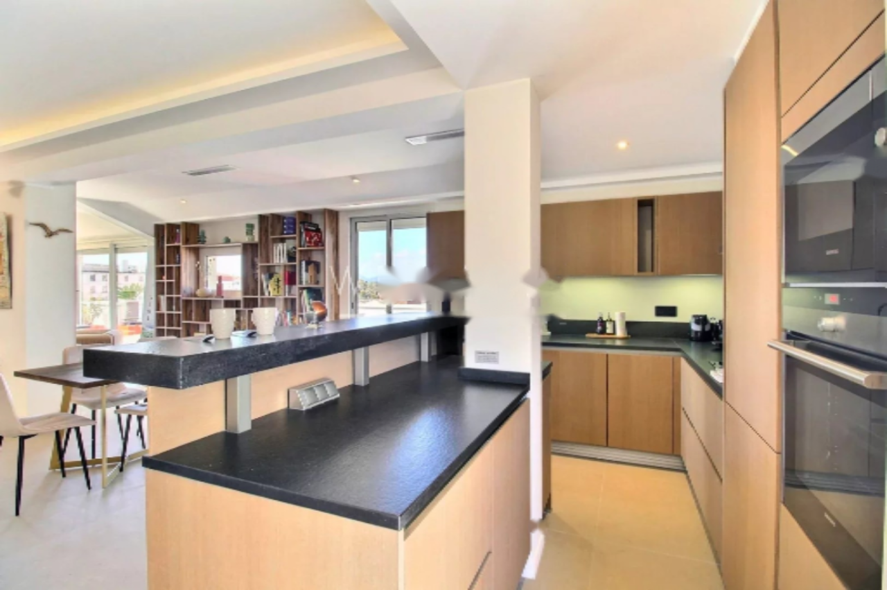 Квартира в Каннах, Франция, 132 м² - фото 9