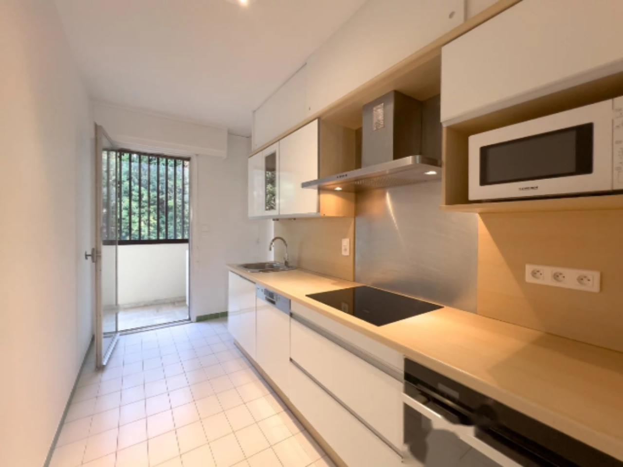 Квартира в Каннах, Франция, 85 м² - фото 14