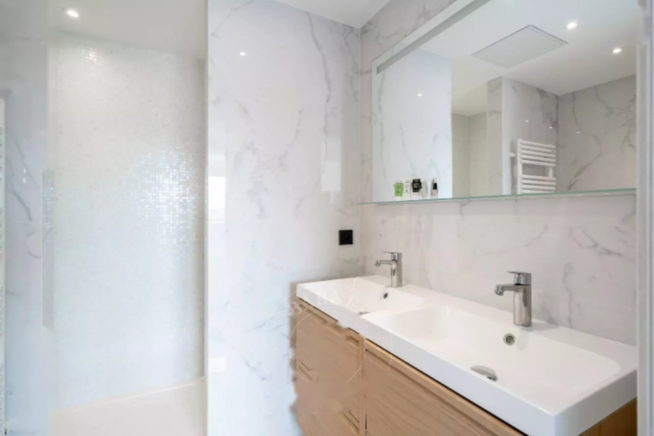 Квартира в Каннах, Франция, 132 м² - фото 15