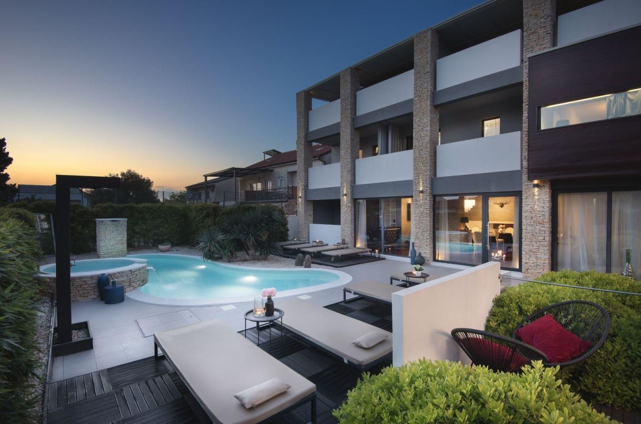 Отель, гостиница в Медулине, Хорватия, 1 000 м² - фото 2