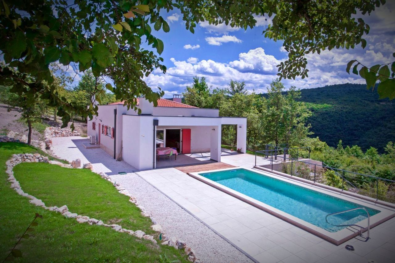 Вилла в Мотовуне, Хорватия, 110 м² - фото 2