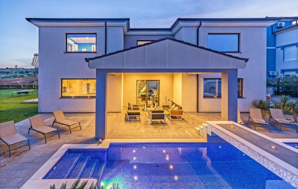 Вилла в Медулине, Хорватия, 380 м² - фото 2