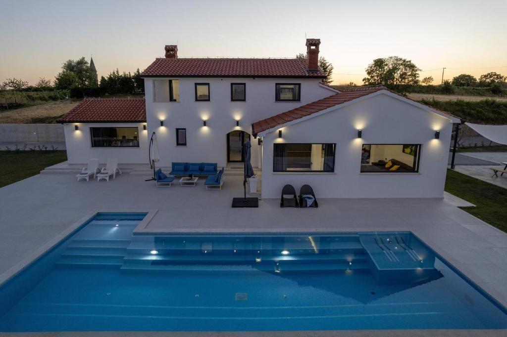 Вилла в Бузете, Хорватия, 200 м² - фото 3