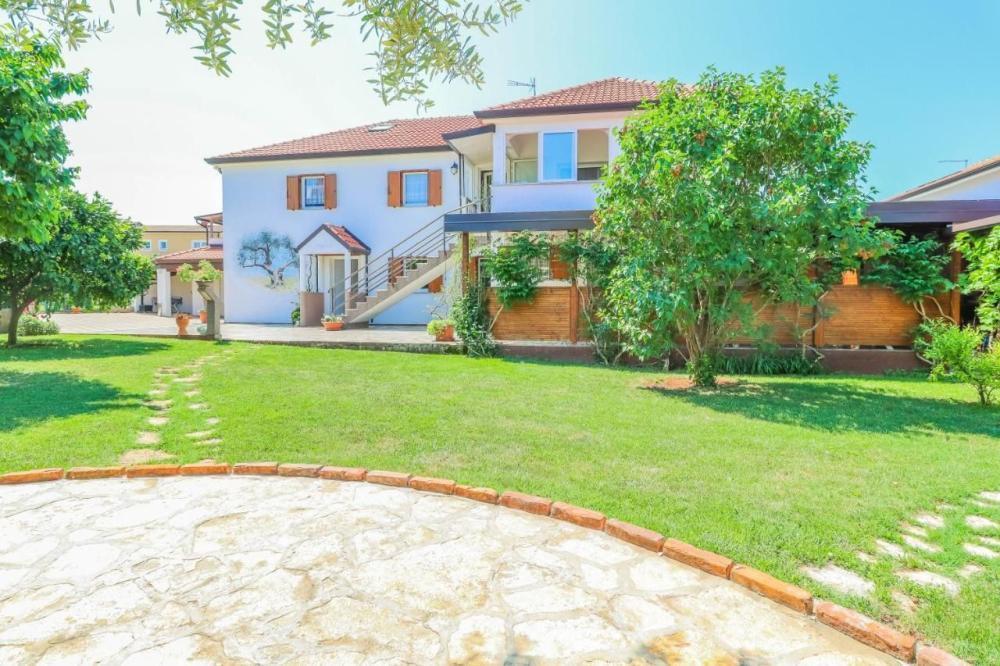 Отель, гостиница в Умаге, Хорватия, 468 м² - фото 3