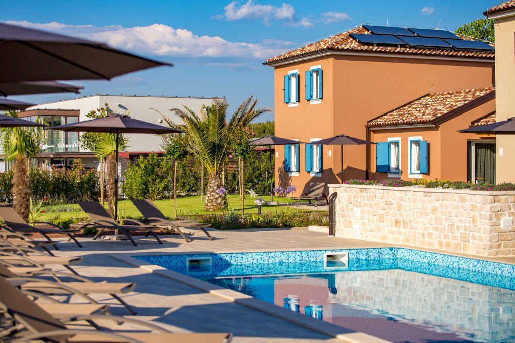 Отель, гостиница в Порече, Хорватия, 800 м² - фото 3