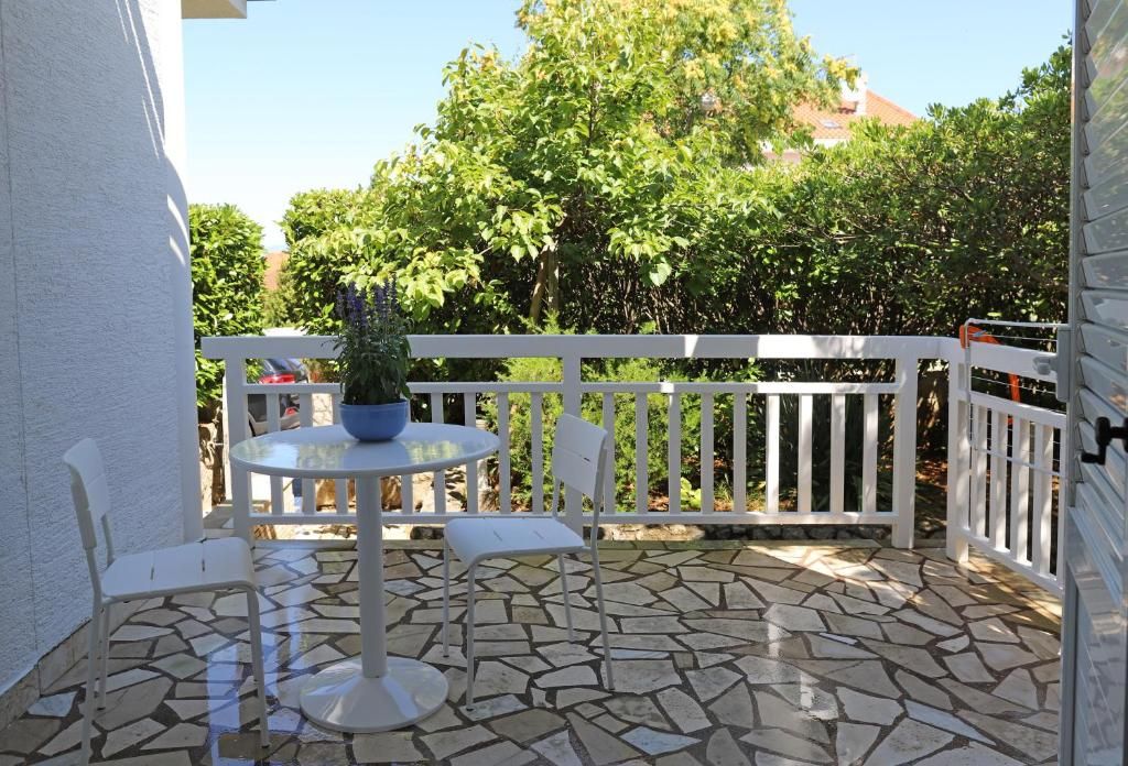 Отель, гостиница Malinska, Хорватия, 350 м² - фото 3