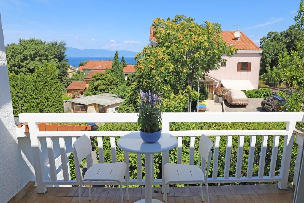 Отель, гостиница Malinska, Хорватия, 350 м² - фото 4