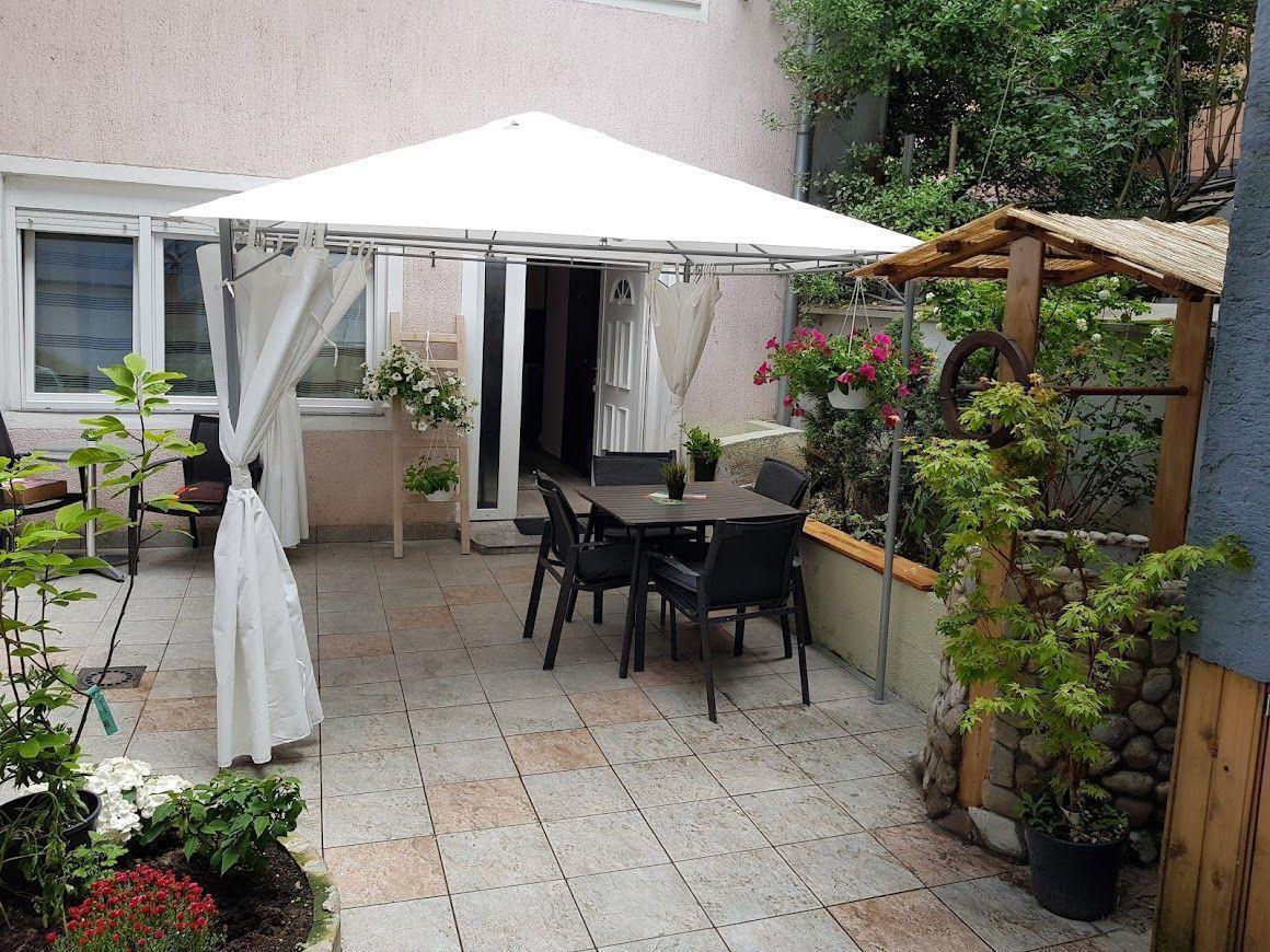 Отель, гостиница Knežija, Trešnjevka - Jug, Хорватия, 400 м² - фото 4