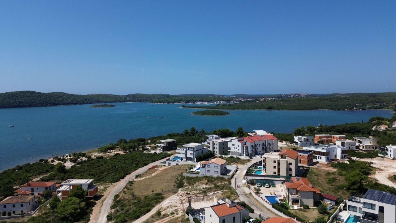 Вилла в Медулине, Хорватия, 300 м² - фото 4