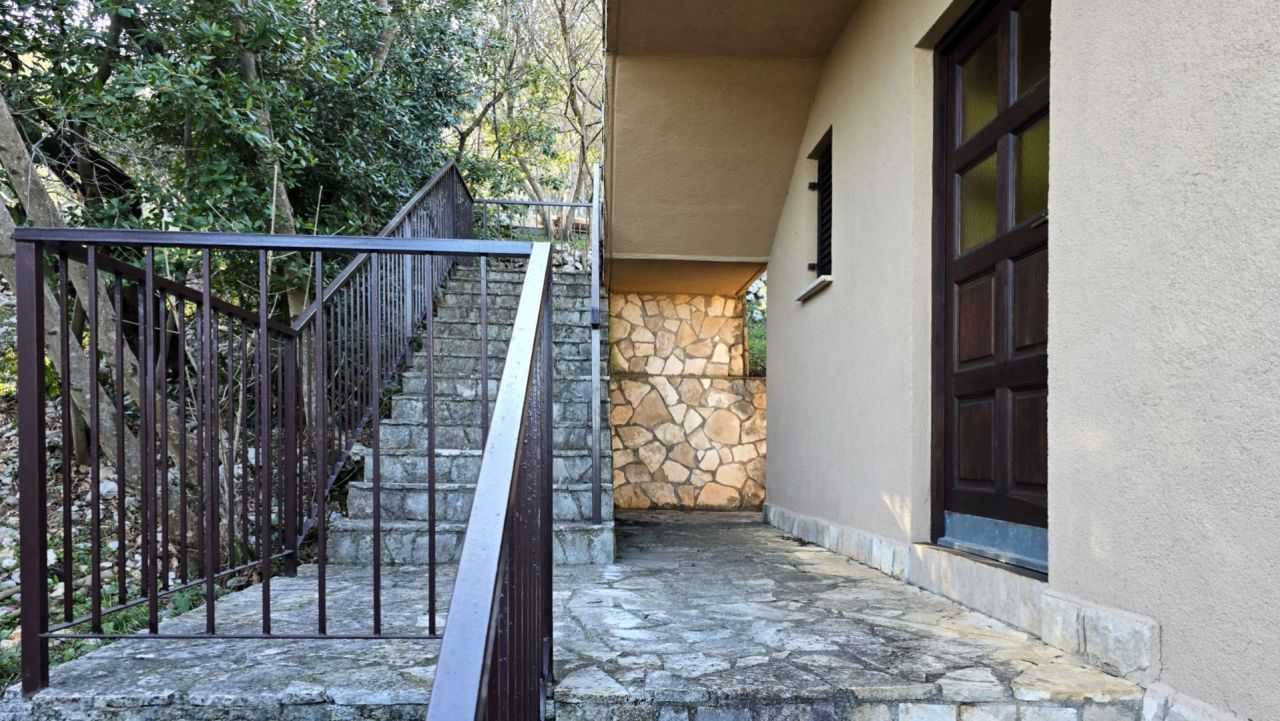 Отель, гостиница Rabac, Labin, Хорватия, 260 м² - фото 6