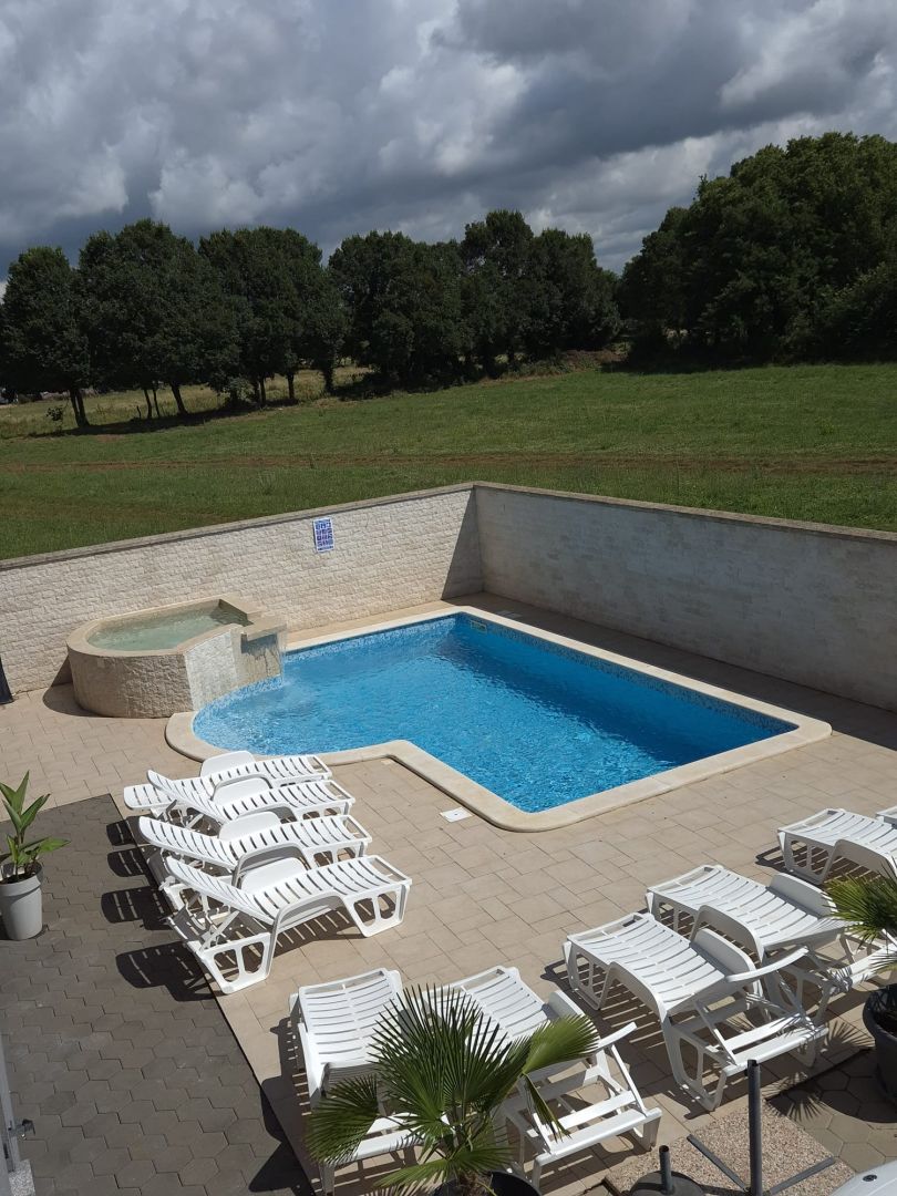 Отель, гостиница Valbandon, Хорватия, 300 м² - фото 7