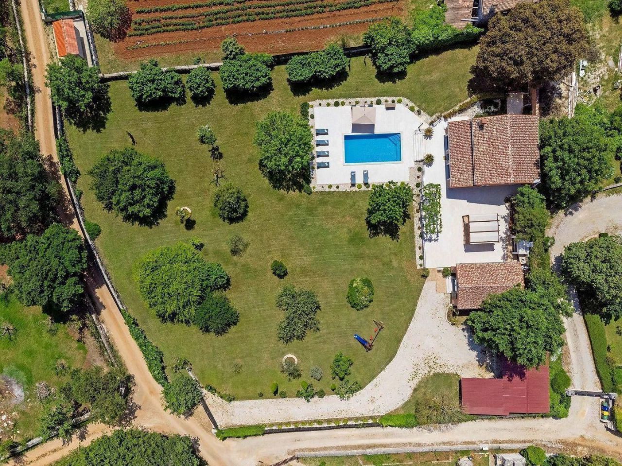 Вилла в Ровини, Хорватия, 200 м² - фото 8