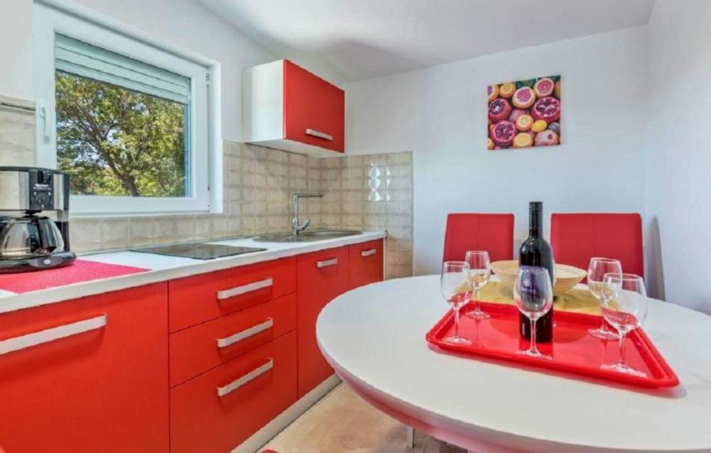 Вилла в Ровини, Хорватия, 304 м² - фото 8