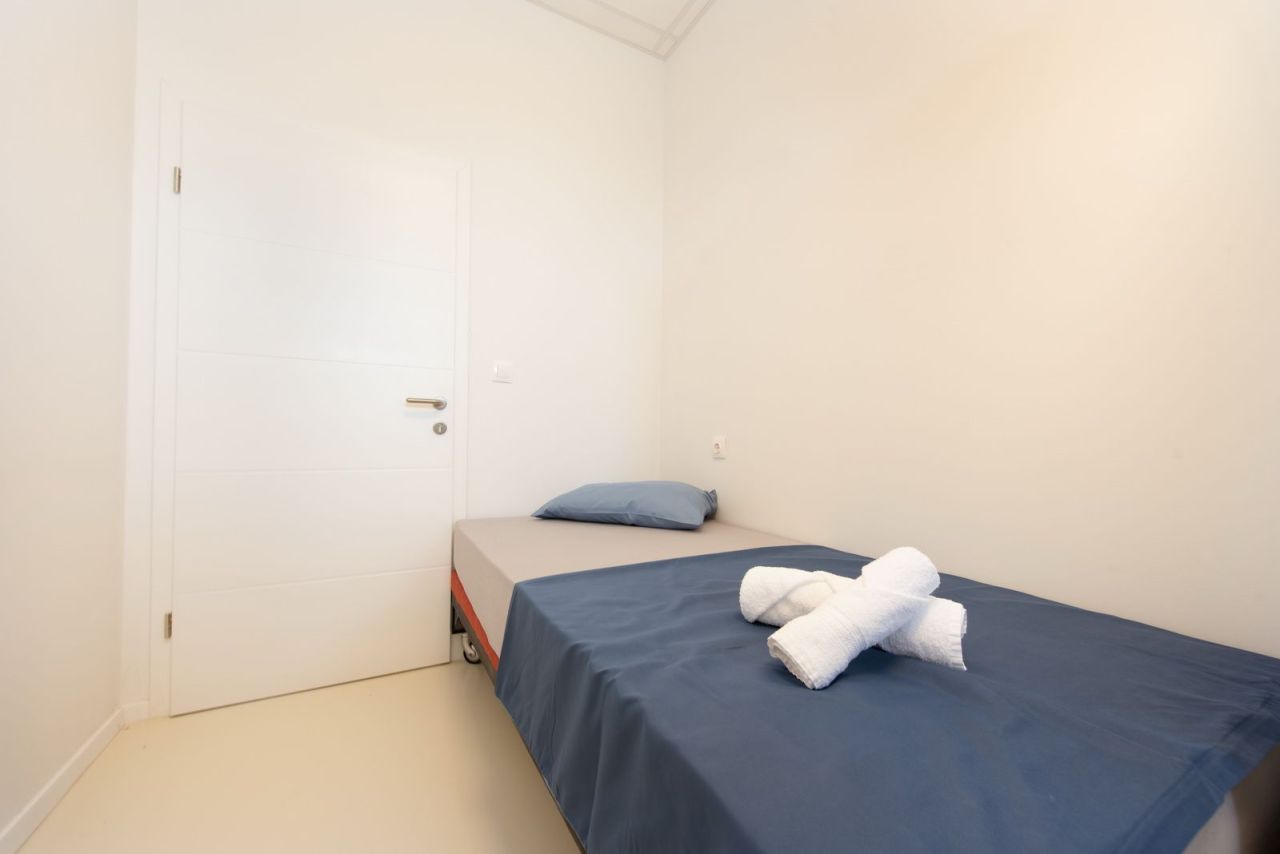 Отель, гостиница Pićan, Хорватия, 1 025 м² - фото 9