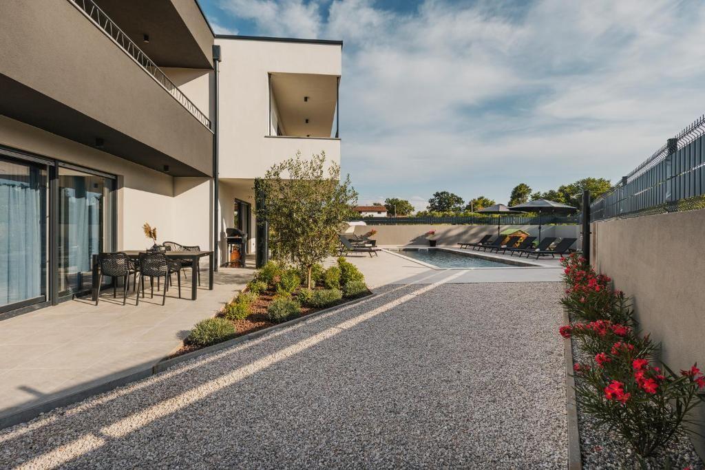 Вилла в Умаге, Хорватия, 303 м² - фото 9