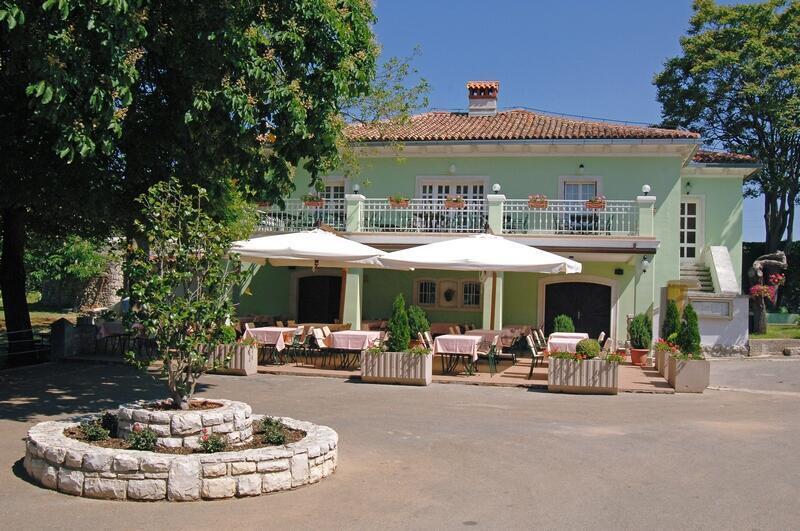 Отель, гостиница в Лабине, Хорватия, 3 000 м² - фото 10