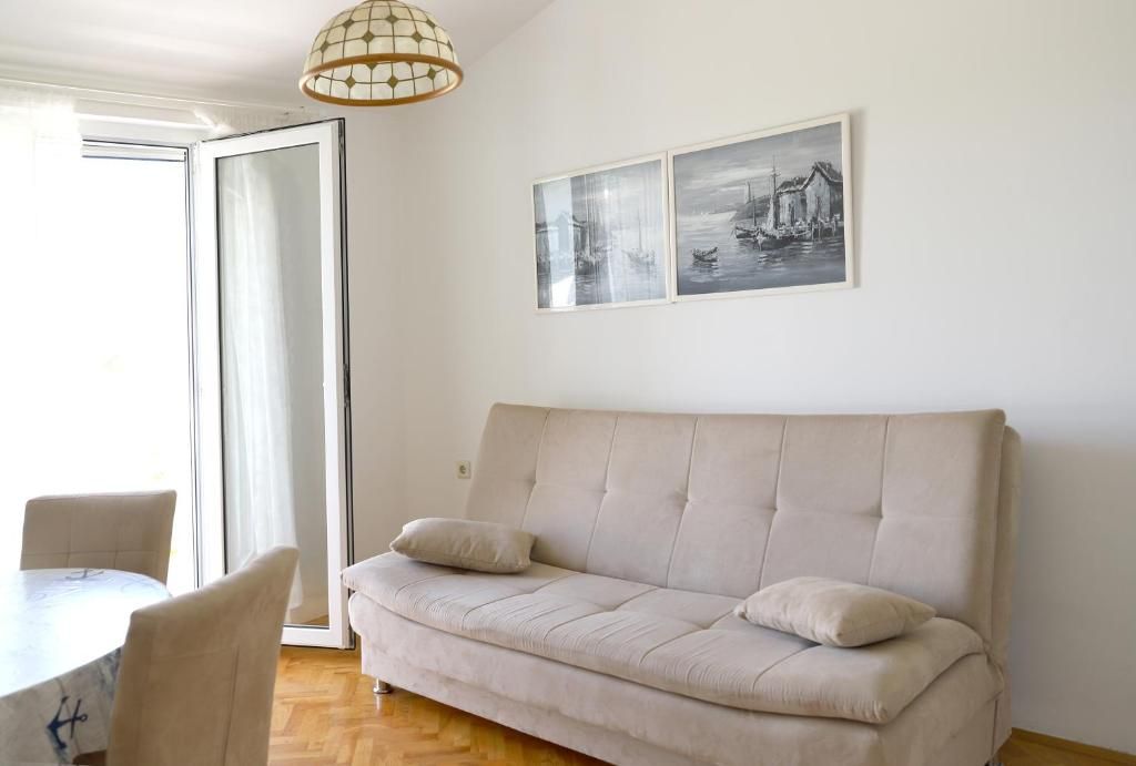 Отель, гостиница Malinska, Хорватия, 350 м² - фото 13