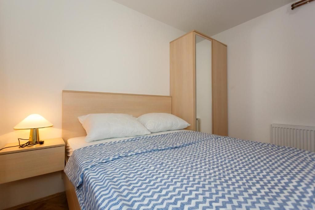 Отель, гостиница Malinska, Хорватия, 350 м² - фото 15