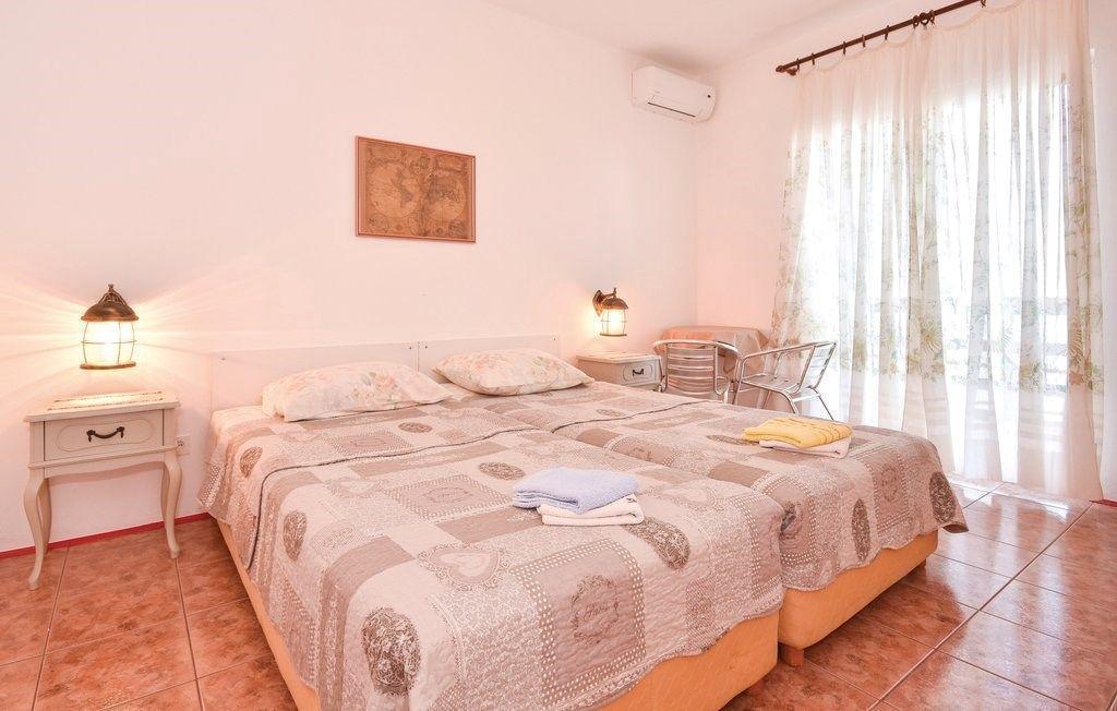 Вилла в Трогире, Хорватия, 260 м² - фото 15