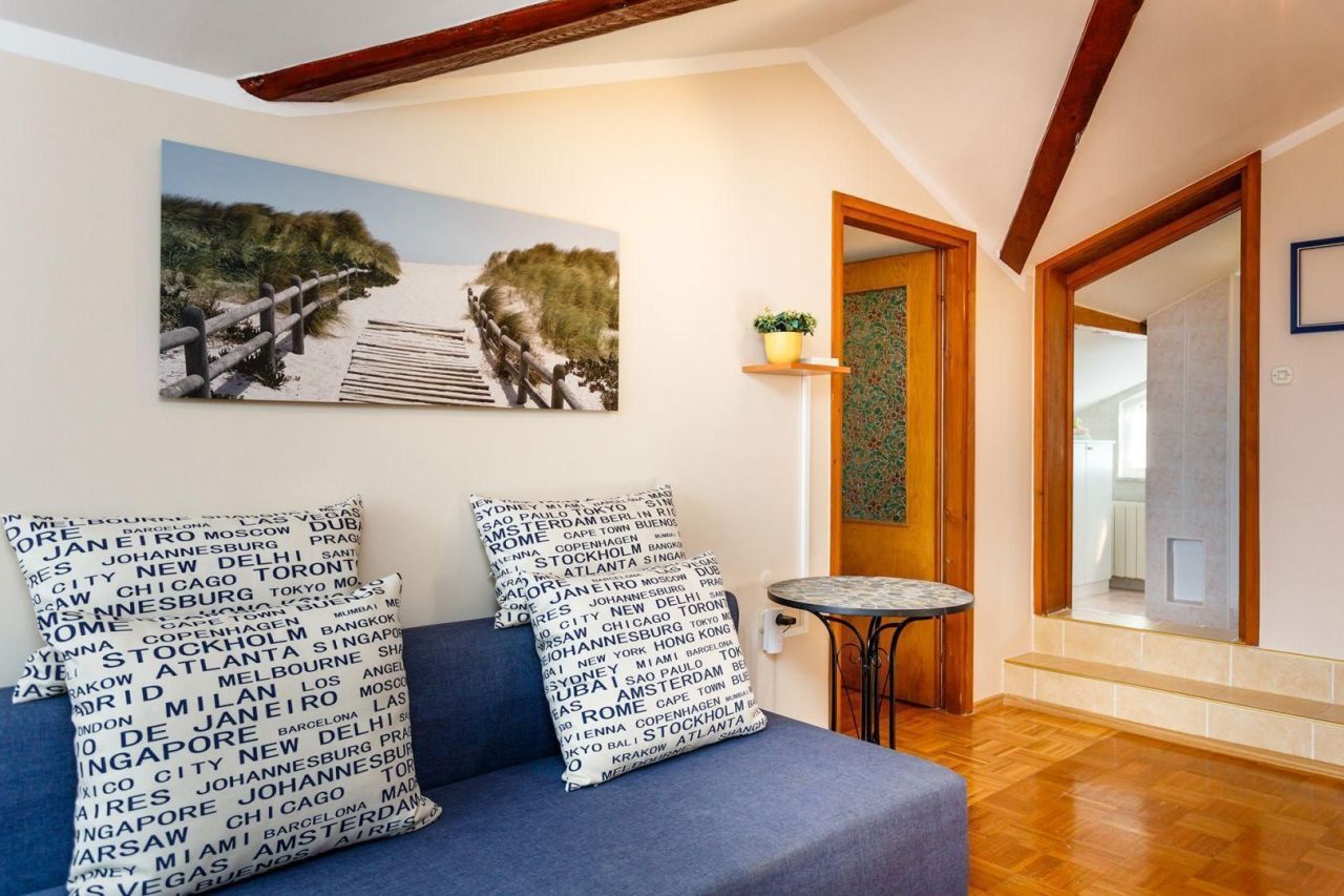 Отель, гостиница в Малинска-Дубашнице, Хорватия, 300 м² - фото 15