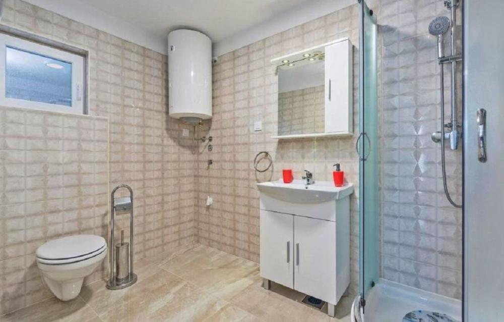 Вилла в Ровини, Хорватия, 304 м² - фото 15