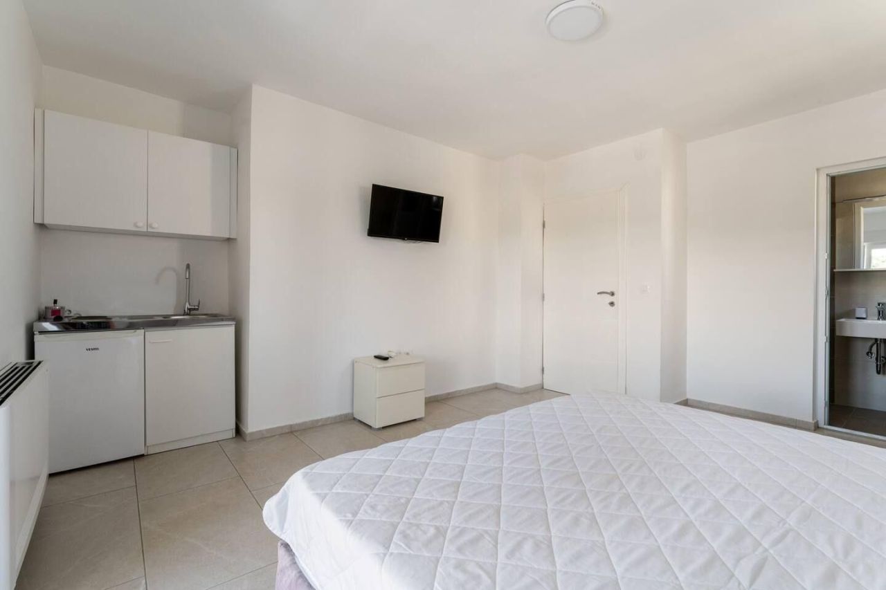 Отель, гостиница Veli vrh, Хорватия, 400 м² - фото 16