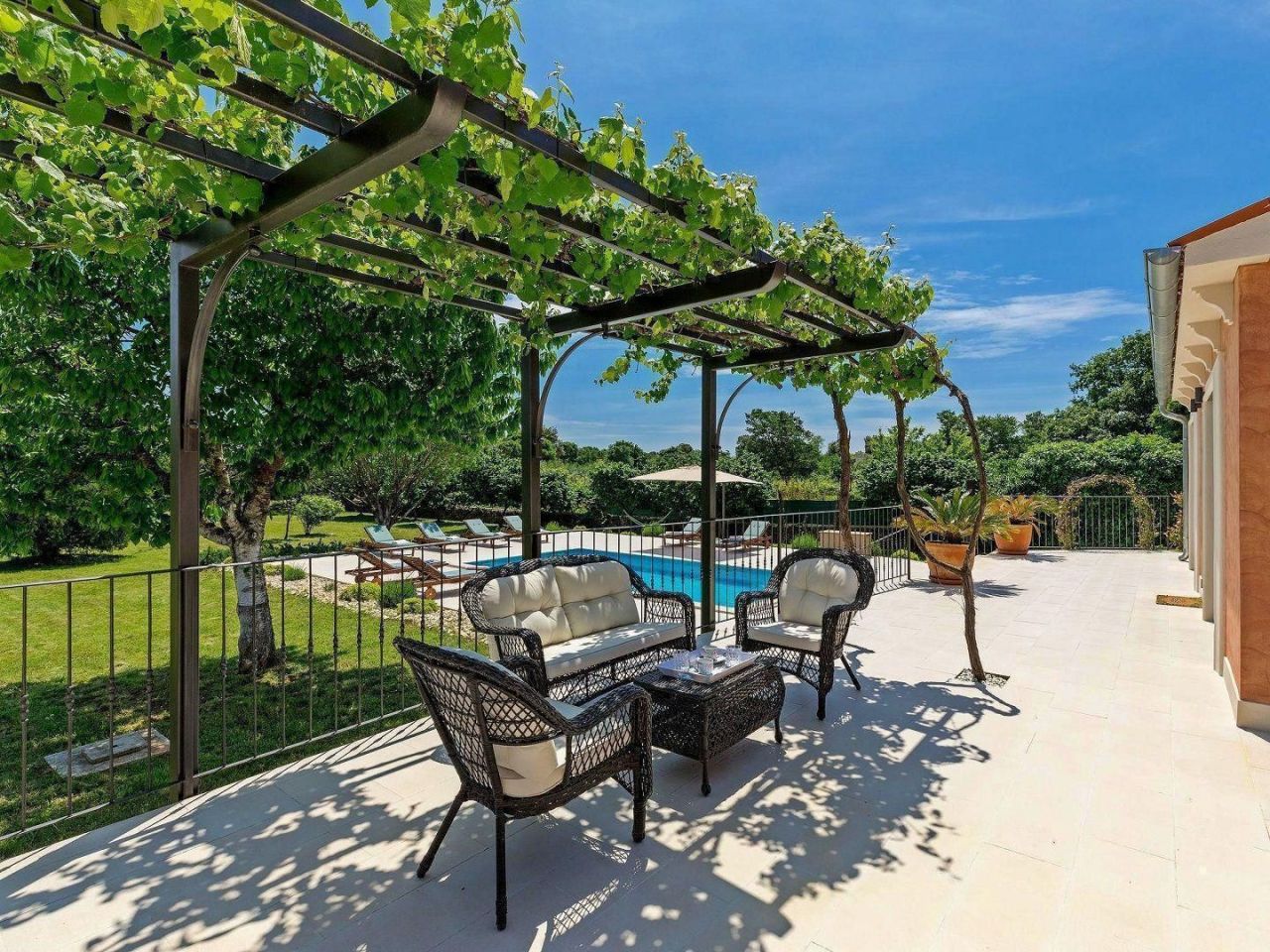 Вилла в Ровини, Хорватия, 200 м² - фото 16