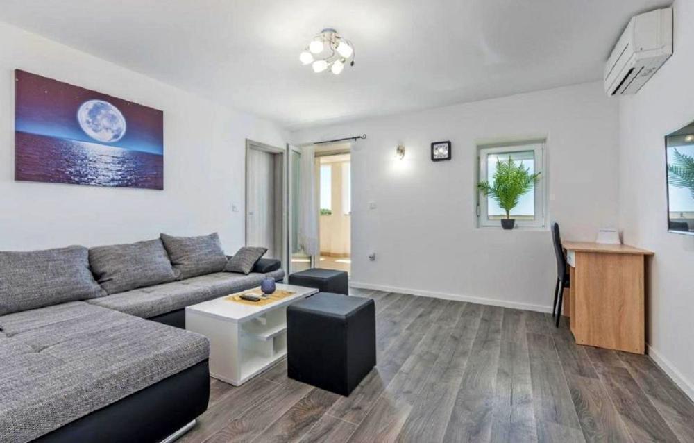 Вилла в Ровини, Хорватия, 304 м² - фото 17