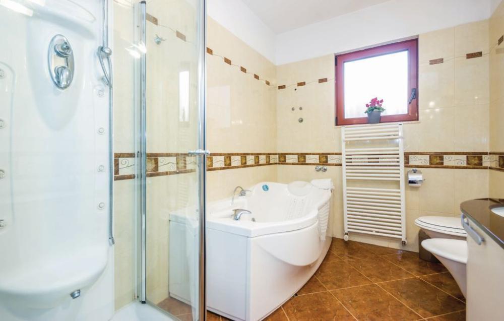 Вилла в Риеке, Хорватия, 300 м² - фото 18