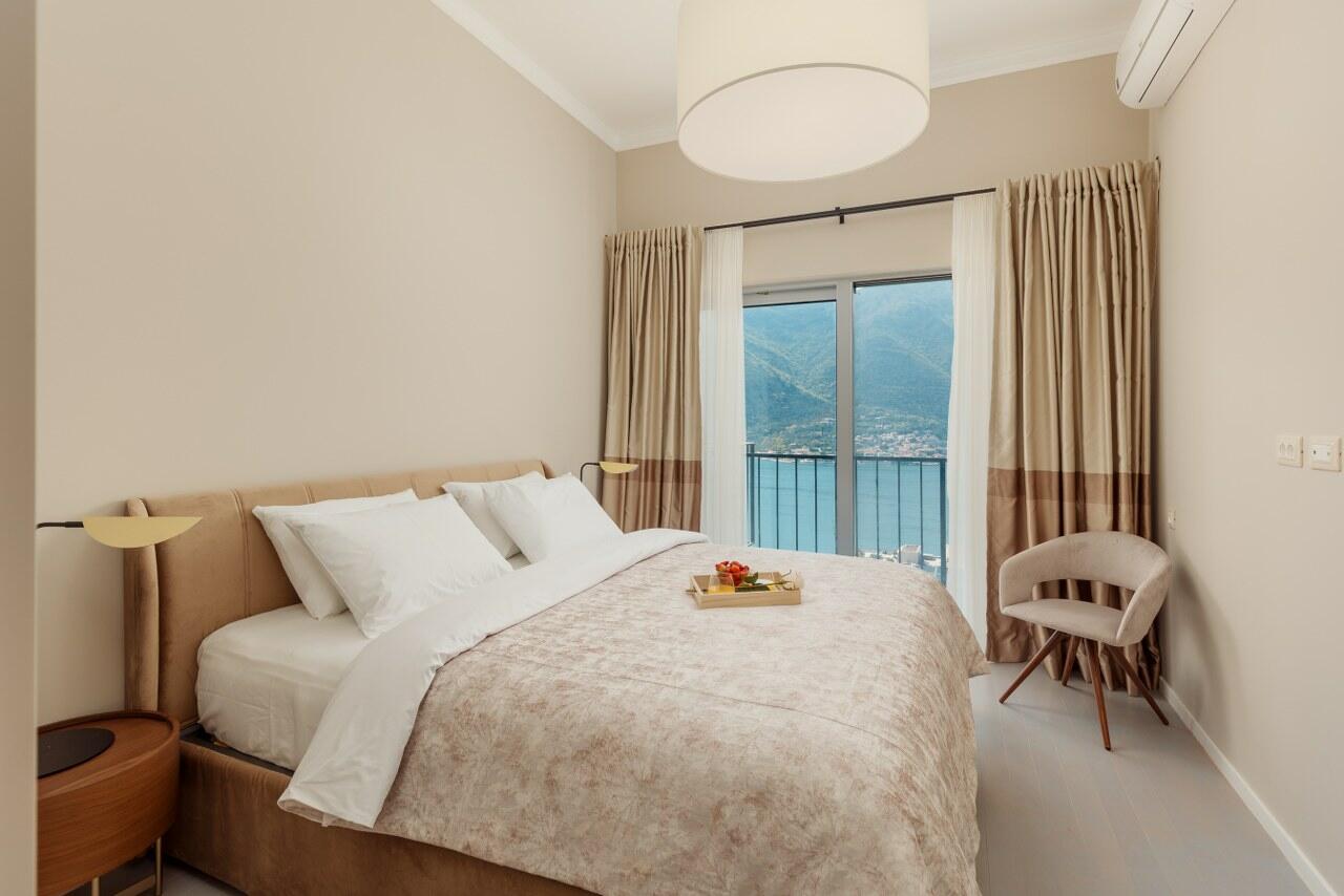 Квартира в Доброте, Черногория, 144 м² - фото 8