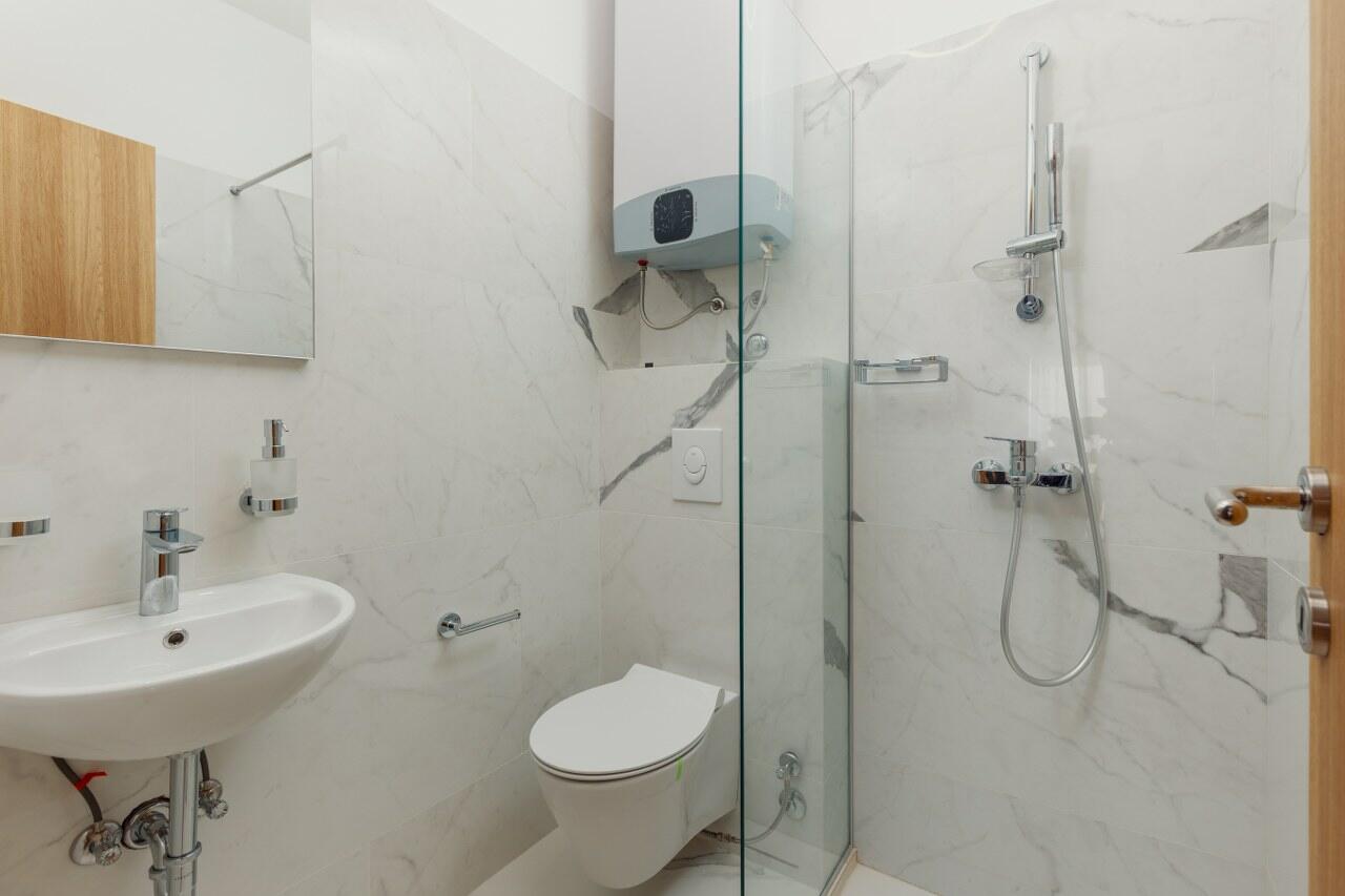 Квартира в Доброте, Черногория, 144 м² - фото 18