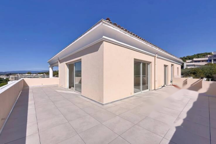 Квартира в Каннах, Франция, 132 м² - фото 1