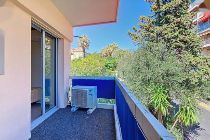 Квартира в Каннах, Франция, 22 м² - фото 1