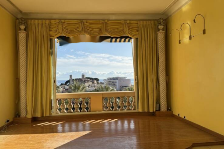 Квартира в Каннах, Франция, 70 м² - фото 1