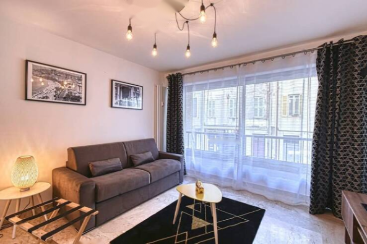 Квартира в Каннах, Франция, 27 м² - фото 1