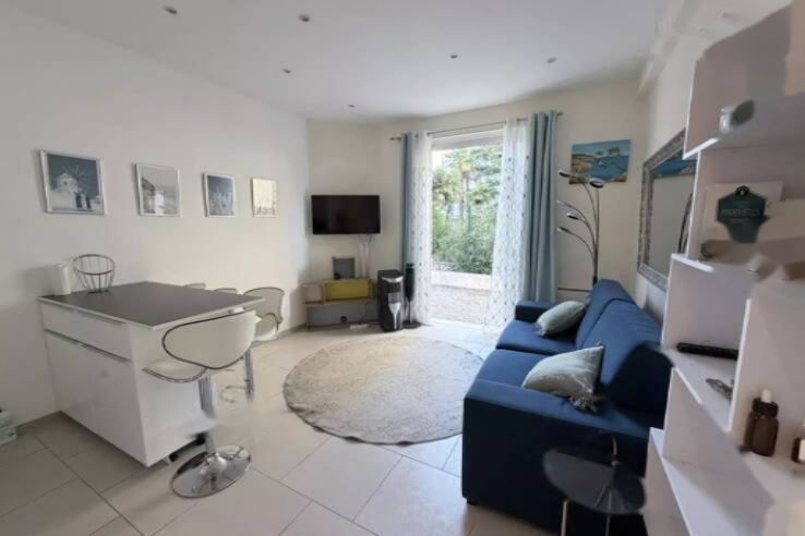 Квартира в Каннах, Франция, 27 м² - фото 1