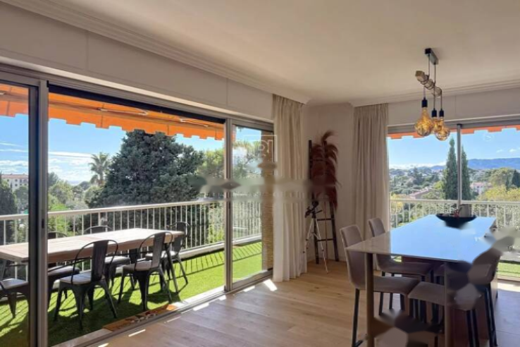 Квартира в Каннах, Франция, 72 м² - фото 1