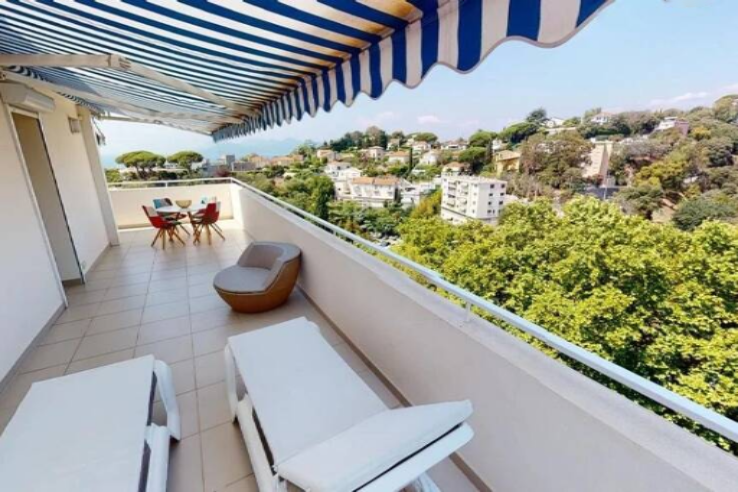 Квартира в Каннах, Франция, 92 м² - фото 1