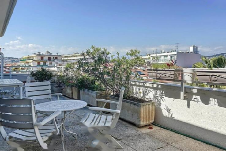 Квартира в Каннах, Франция, 65 м² - фото 1