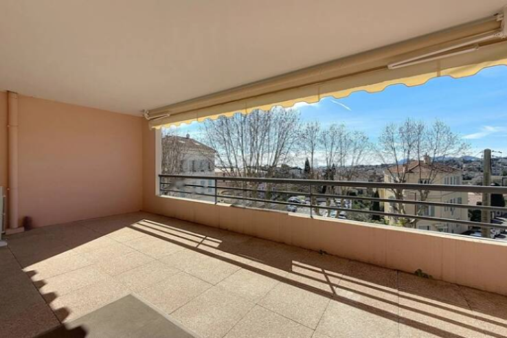 Квартира в Каннах, Франция, 83 м² - фото 1