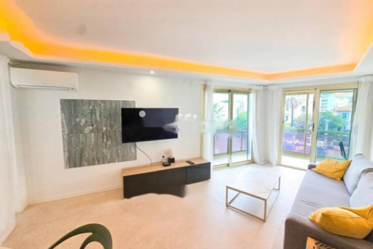 Квартира в Каннах, Франция, 70 м² - фото 1