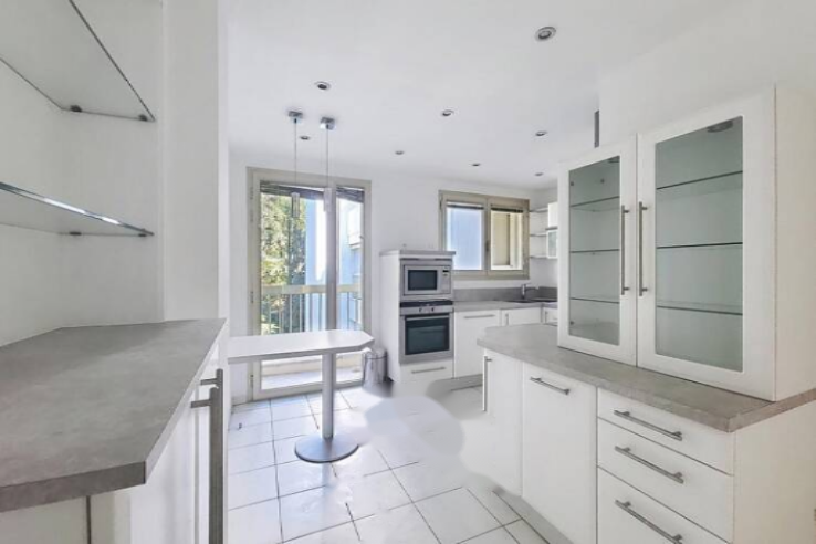 Квартира в Каннах, Франция, 88 м² - фото 2