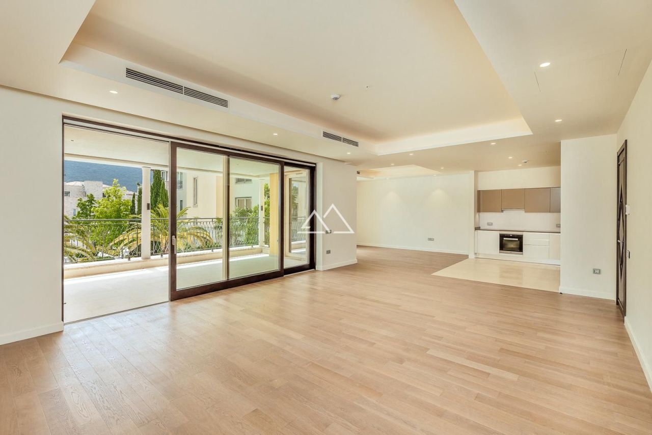 Апартаменты в Кумборе, Черногория, 171 м² - фото 6